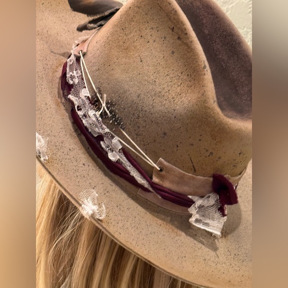 Olive & Pique - Western Cowboy Hat, 100% Wool hand painted NEW or best offer main image 4